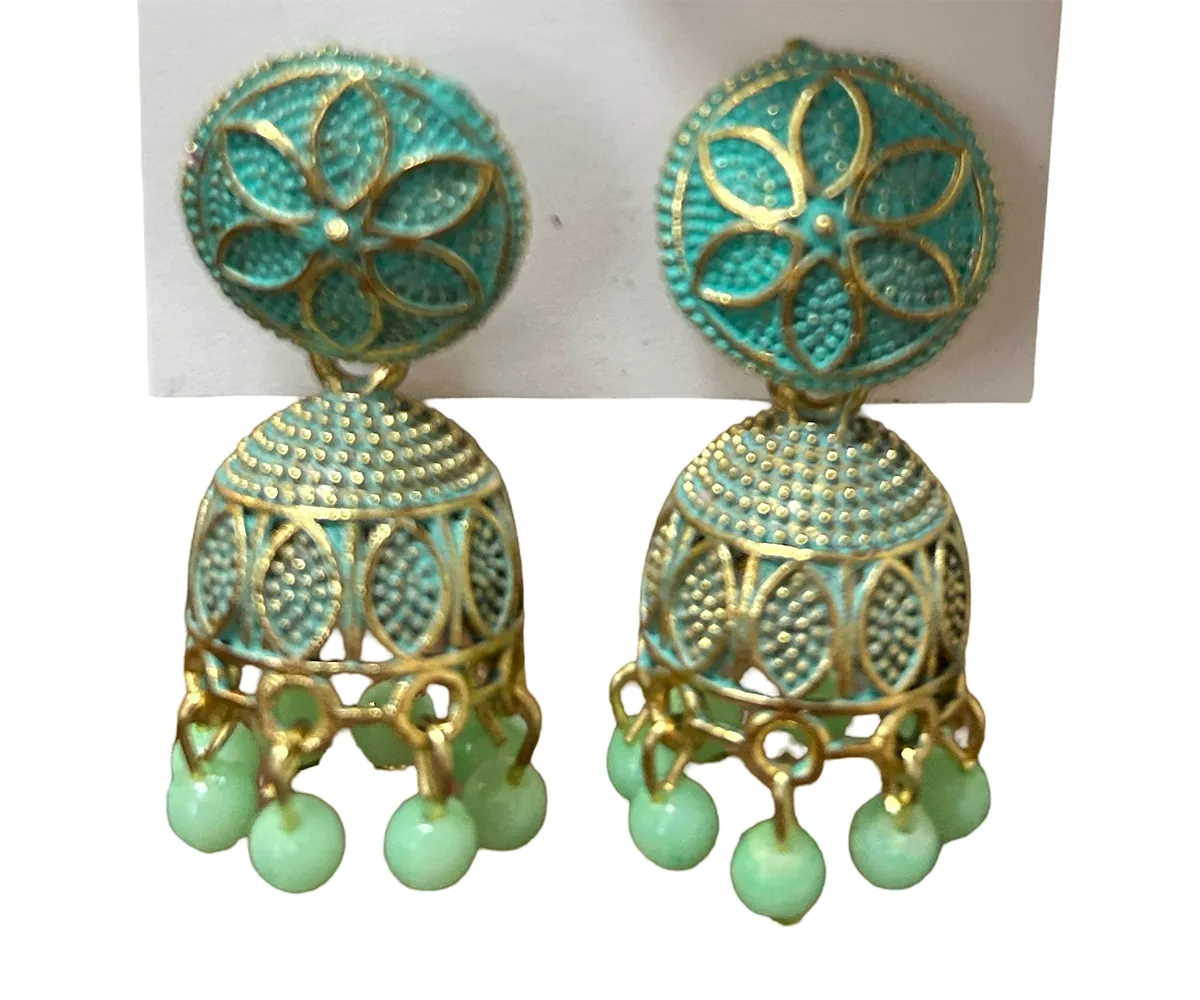 ピアス Kuchi 中